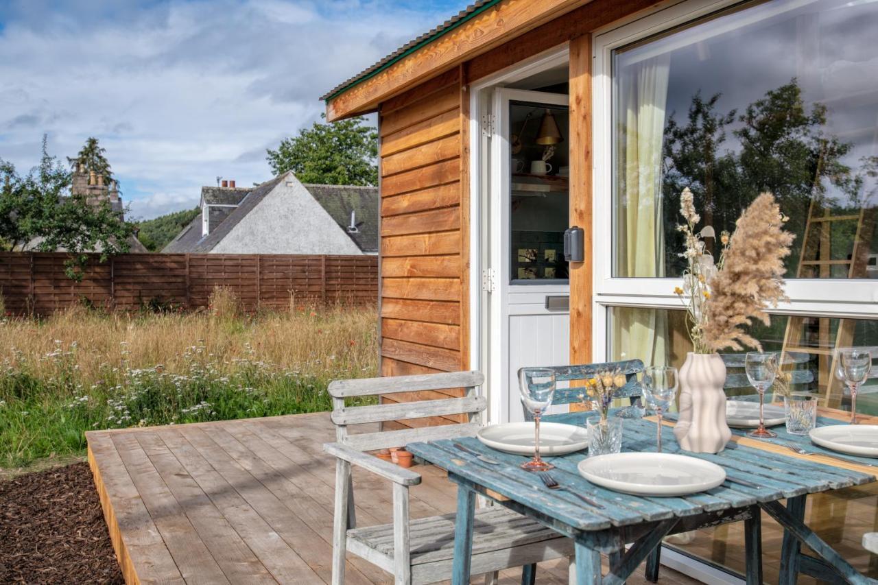Alba - Charming Boutique Forest View Cabin With Hot Tub In Ballater Exteriör bild