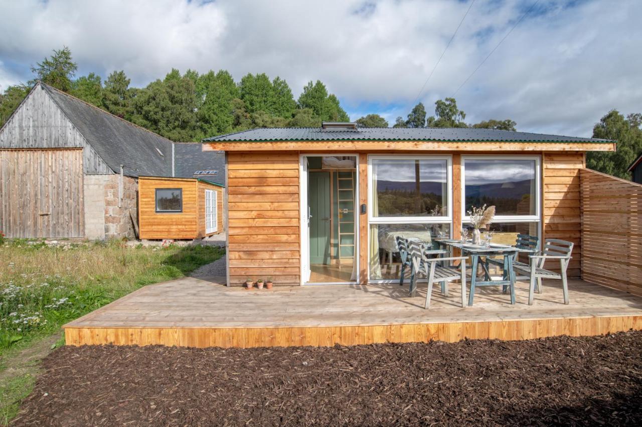 Alba - Charming Boutique Forest View Cabin With Hot Tub In Ballater Exteriör bild